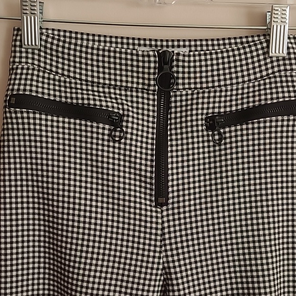 Urban Outfiters Leggings With Zipper Detailing - Picture 2 of 4